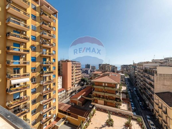 appartamento in vendita a Catania in zona Ognina