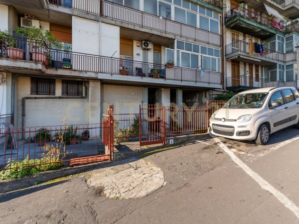 appartamento in vendita a Catania in zona Villaggio Sant'Agata