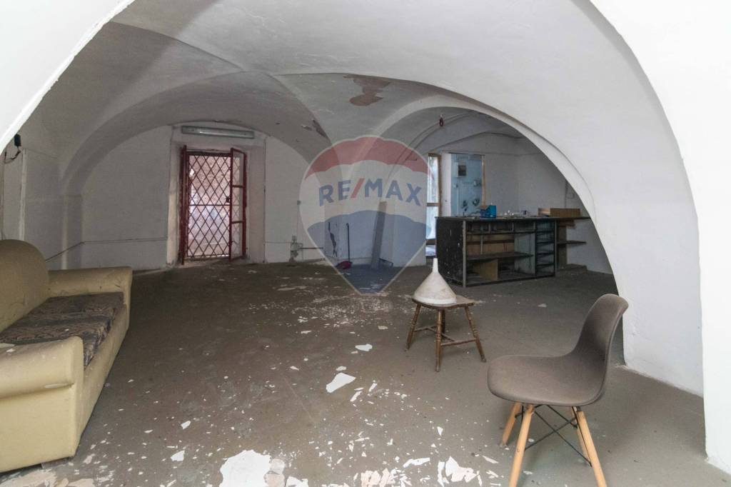 locale commerciale in vendita a Catania in zona Centro Storico