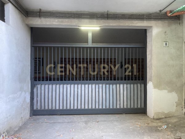 negozio in vendita a Catania in zona Ognina