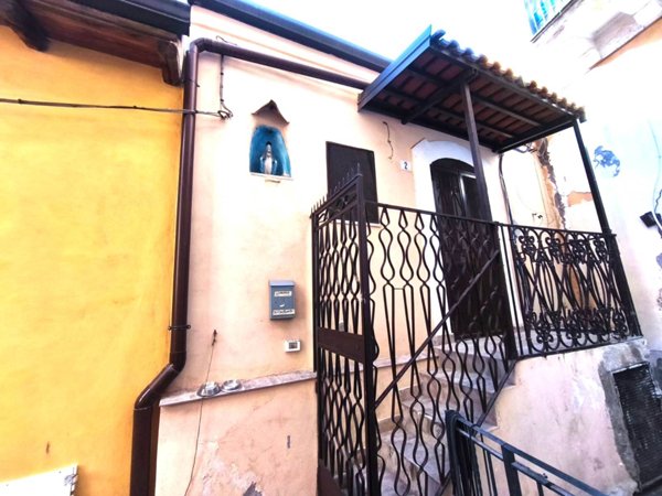 casa indipendente in vendita a Catania