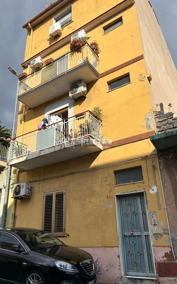 appartamento in vendita a Catania in zona Picanello
