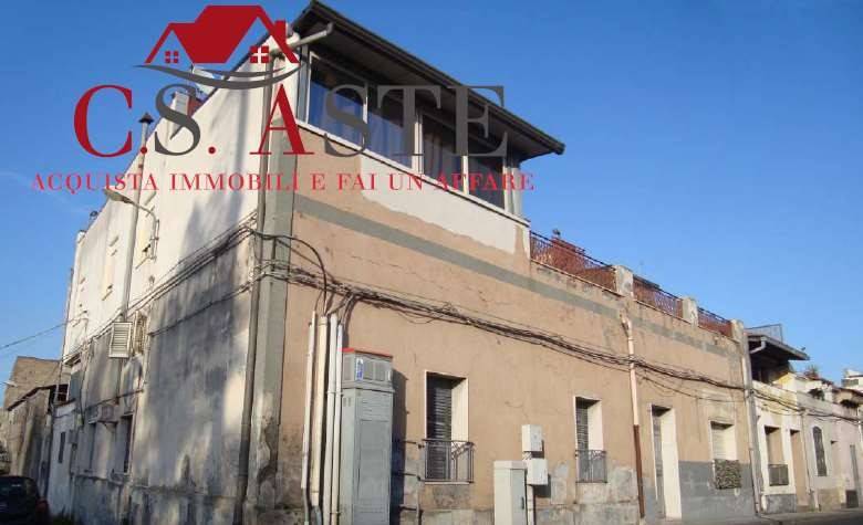 appartamento in vendita a Catania in zona Picanello
