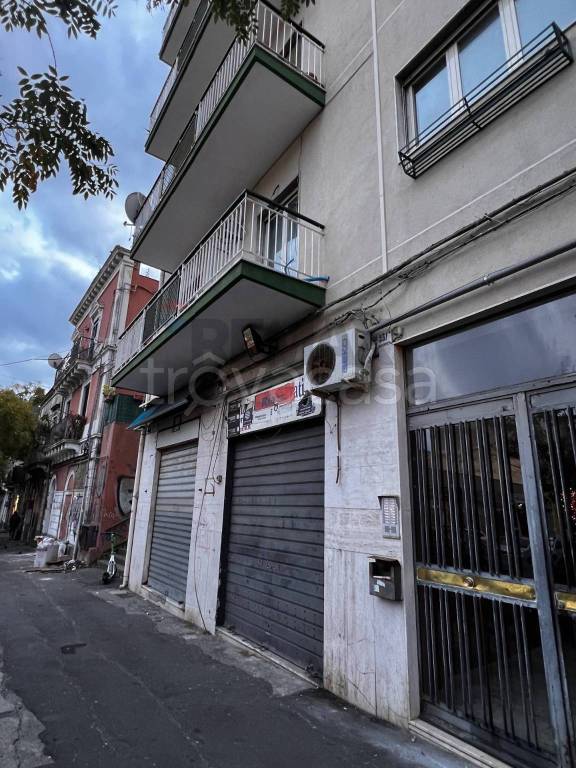 negozio in vendita a Catania in zona Centro Storico