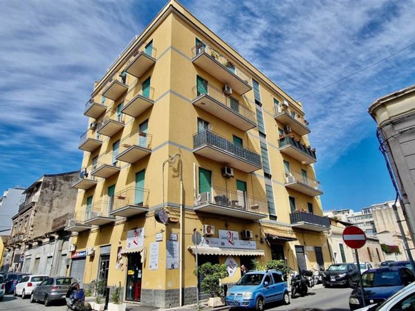 appartamento in vendita a Catania in zona Picanello