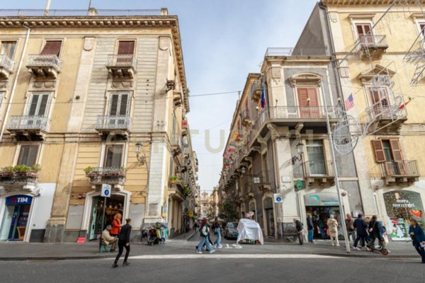 appartamento in vendita a Catania in zona Centro Storico