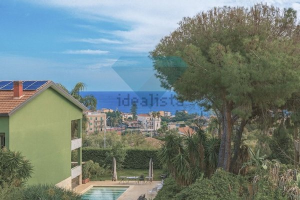 casa indipendente in vendita a Catania in zona Ognina