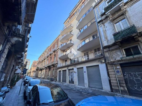 locale di sgombero in vendita a Catania