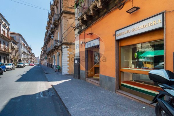 trivano in vendita a Catania in zona Centro Storico