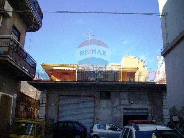 ufficio in vendita a Catania in zona Centro Storico