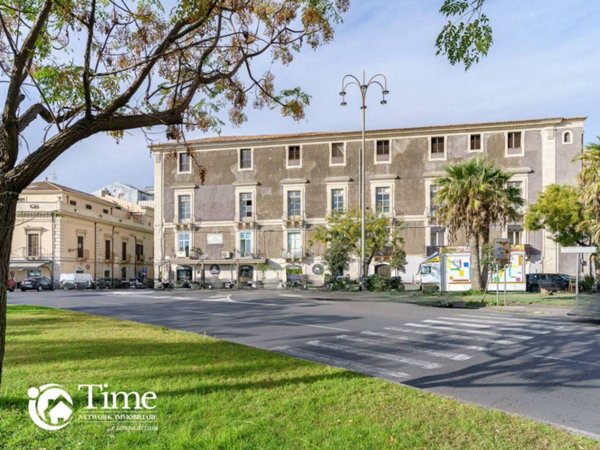 intera palazzina in vendita a Catania in zona Centro Storico