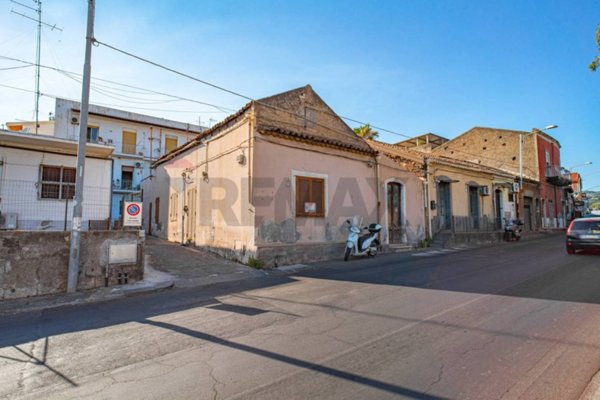 casa indipendente in vendita a Catania in zona Ognina