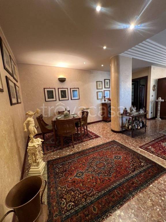 appartamento in vendita a Catania in zona Picanello