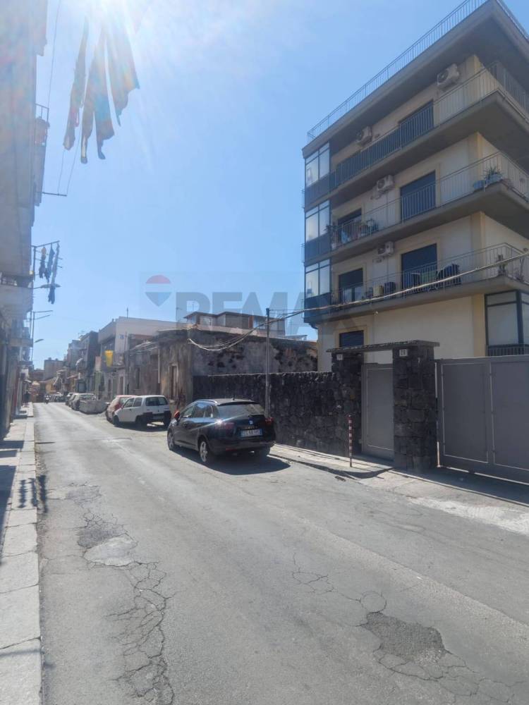 casa indipendente in vendita a Catania in zona Centro Storico