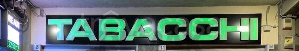 negozio in vendita a Catania in zona Ognina