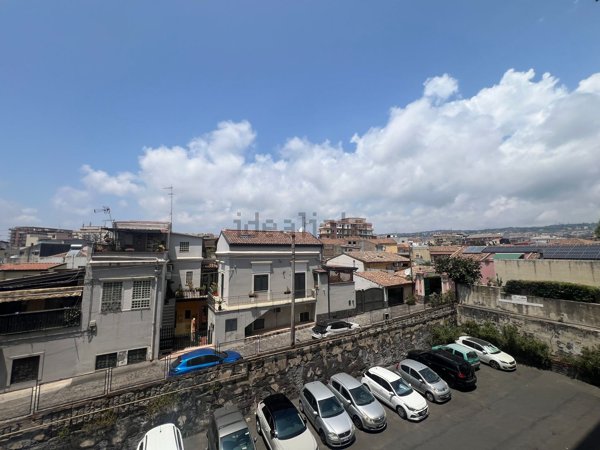 appartamento in vendita a Catania in zona Ognina