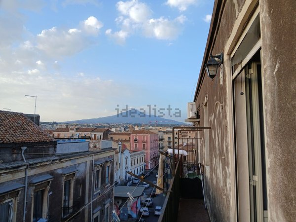 appartamento in vendita a Catania in zona Centro Storico