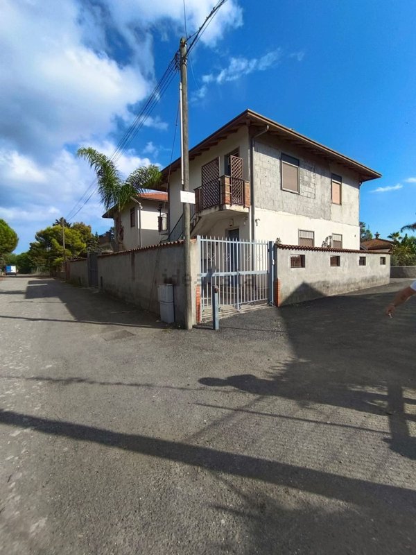 appartamento in vendita a Catania in zona San Giuseppe la Rena