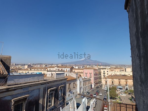 appartamento in vendita a Catania in zona Centro Storico