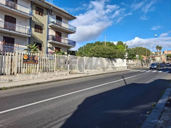 negozio in vendita a Catania in zona Cibali
