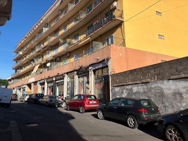 appartamento in vendita a Catania in zona Barriera del Bosco