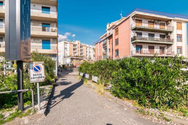 locale commerciale in vendita a Catania