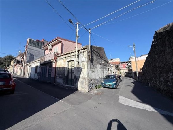 appartamento in vendita a Catania in zona Cibali