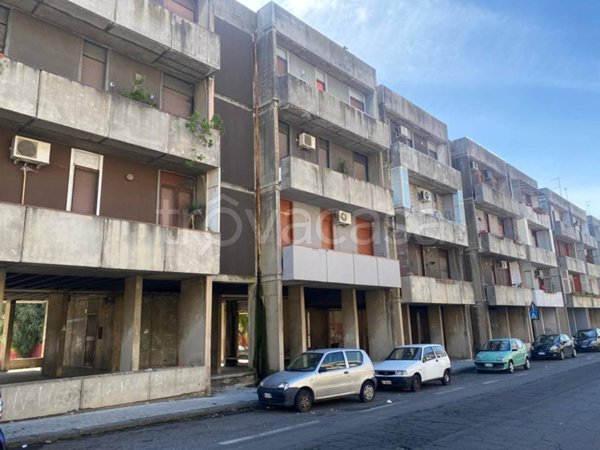 appartamento in vendita a Catania in zona Villaggio Sant'Agata
