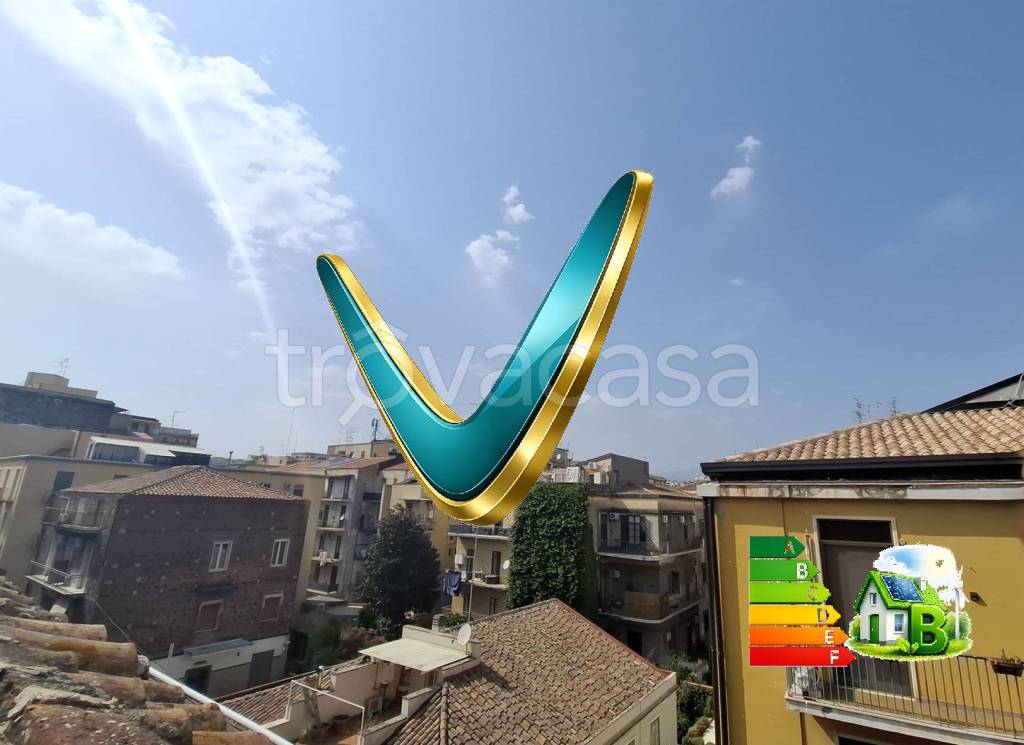 appartamento in vendita a Catania in zona Centro Storico