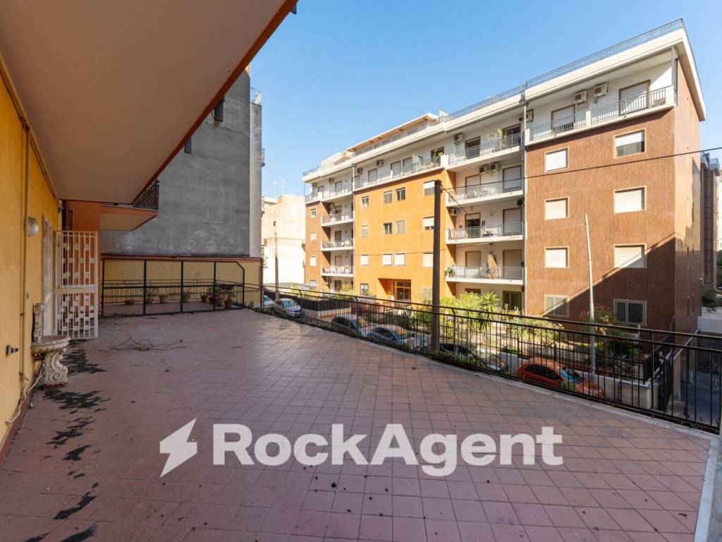 appartamento in vendita a Catania in zona Centro Storico