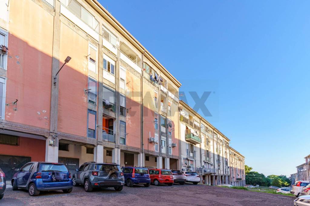 appartamento in vendita a Catania in zona Villaggio Sant'Agata