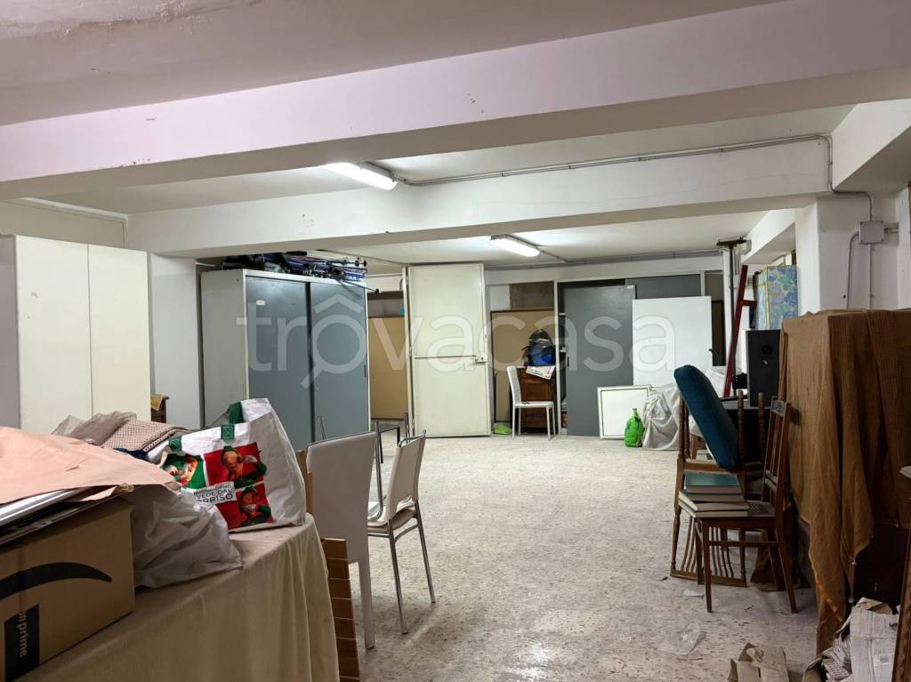 locale commerciale in vendita a Catania in zona Borgo Sant'Agata