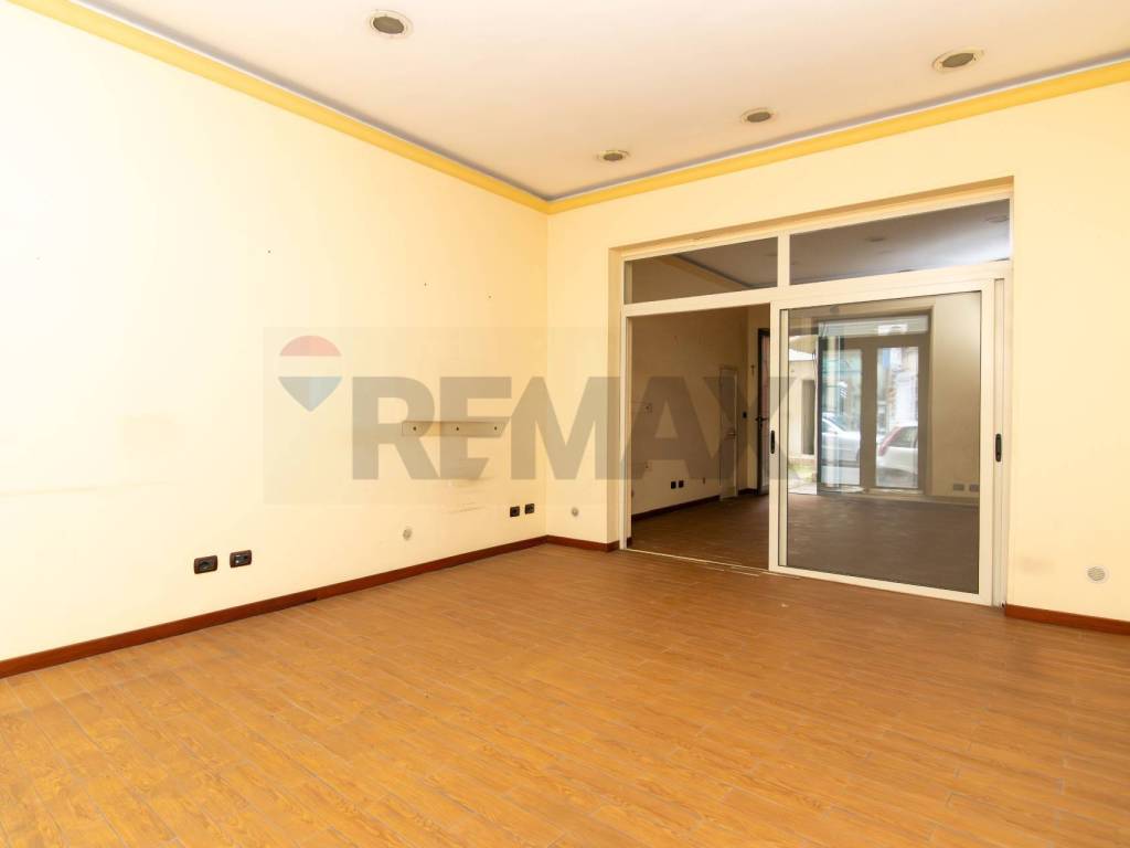 negozio in vendita a Catania in zona Picanello