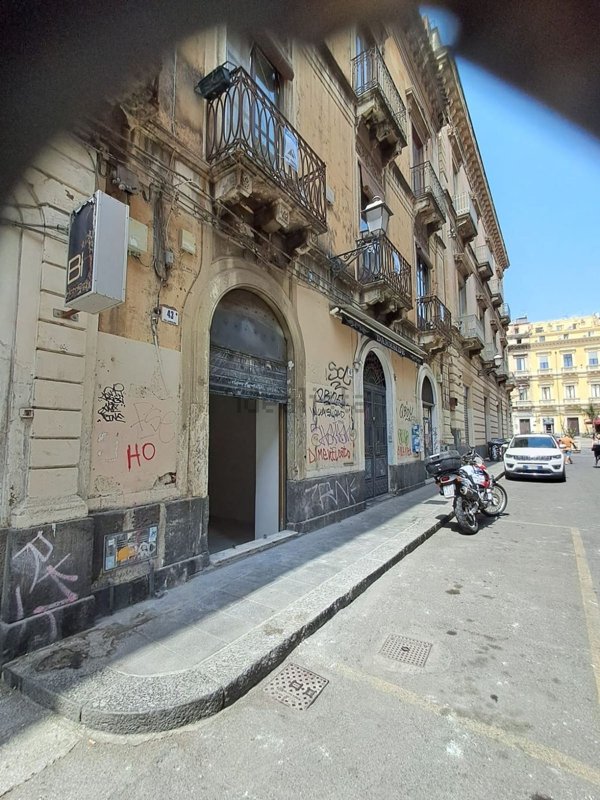 appartamento in vendita a Catania in zona Centro Storico
