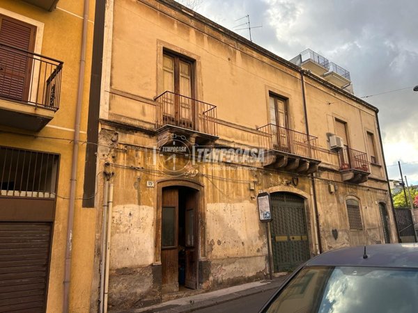 appartamento in vendita a Catania in zona Picanello