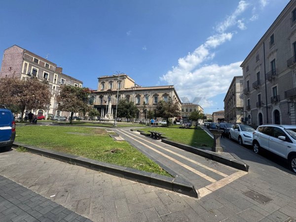 appartamento in vendita a Catania in zona Centro Storico