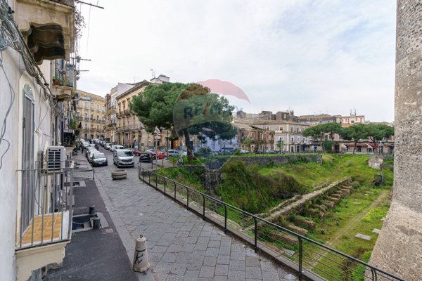 appartamento in vendita a Catania in zona Centro Storico