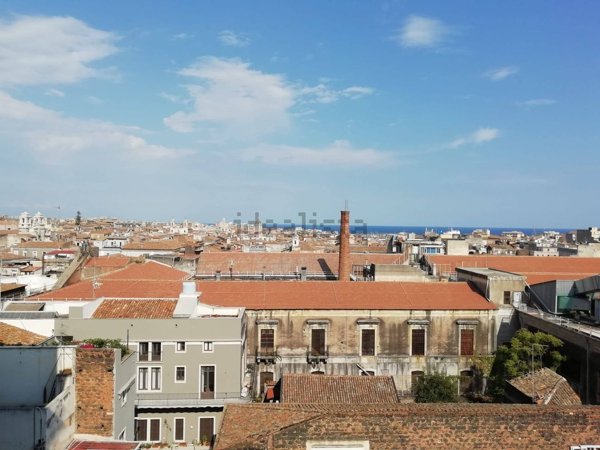 appartamento in vendita a Catania in zona Centro Storico