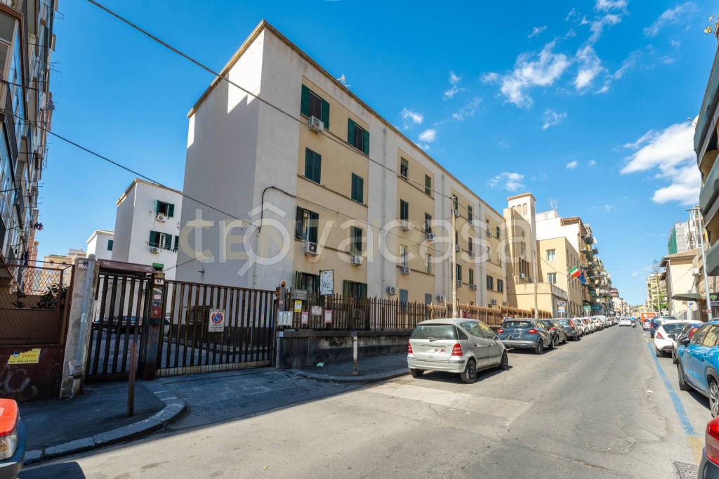appartamento in vendita a Catania in zona Picanello