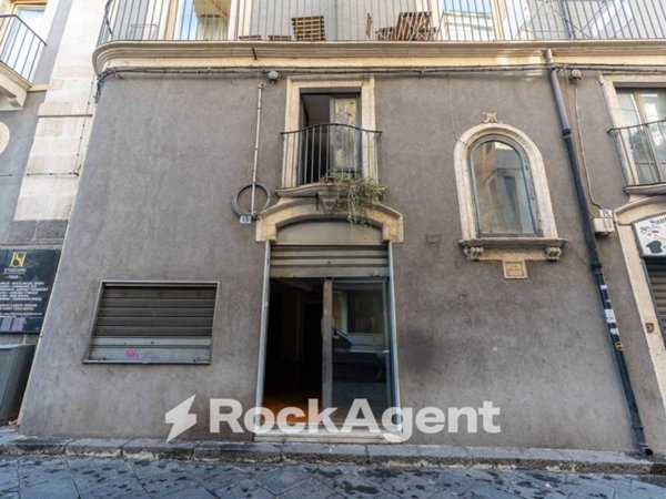negozio in vendita a Catania in zona Centro Storico
