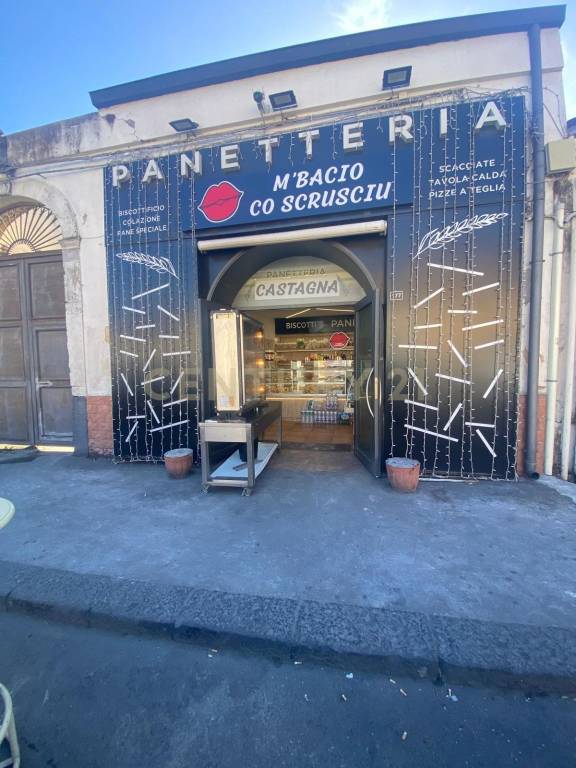 negozio in vendita a Catania in zona San Giuseppe la Rena