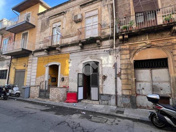 casa indipendente in vendita a Catania in zona Centro Storico