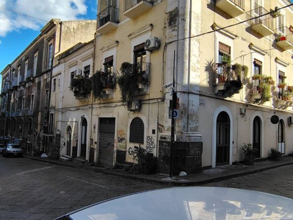 appartamento in vendita a Catania in zona Centro Storico