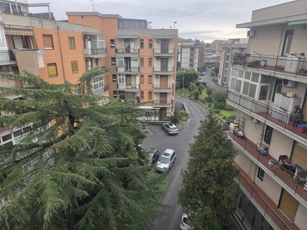appartamento in vendita a Catania in zona Canalicchio