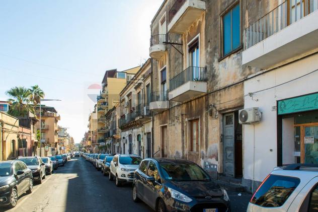 appartamento in vendita a Catania in zona Picanello