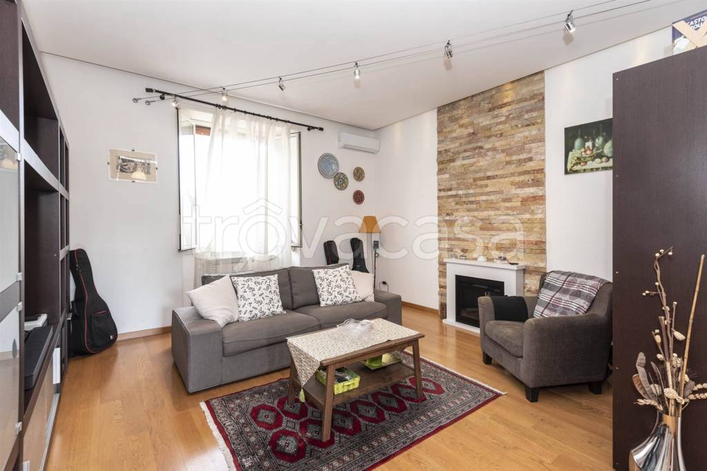 appartamento in vendita a Catania in zona Ognina