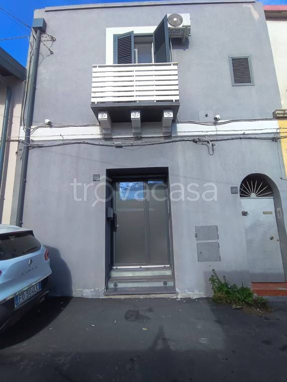 casa indipendente in vendita a Catania