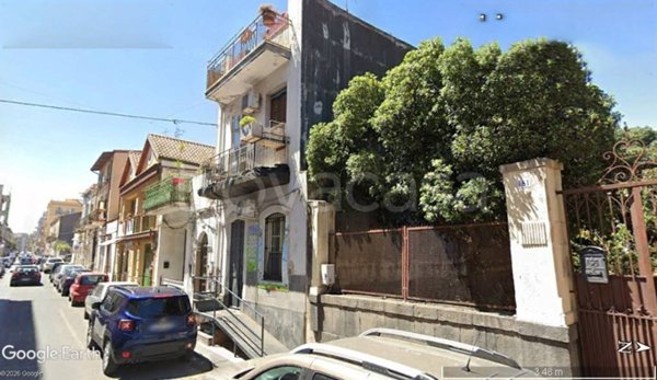 casa indipendente in vendita a Catania