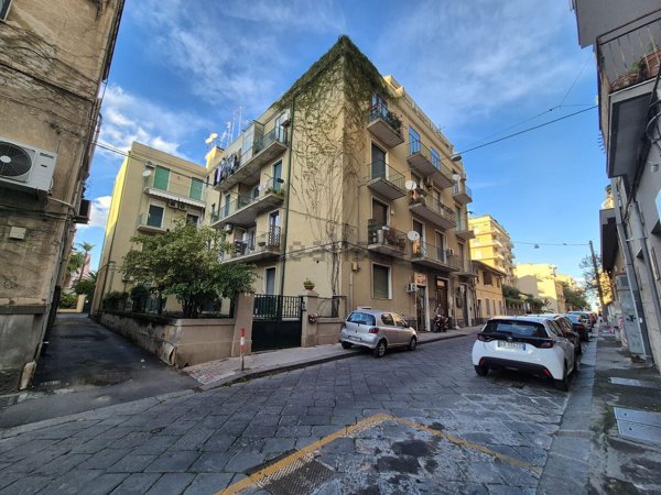 appartamento in vendita a Catania in zona Picanello