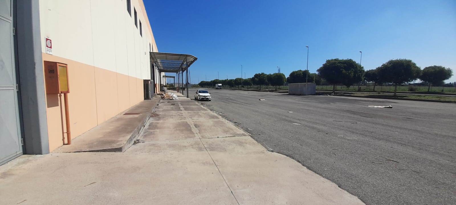 capannone in vendita a Catania in zona Fontanarossa